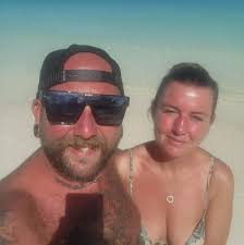 How long is the bus ride from the airport to Cayo Santa Maria?