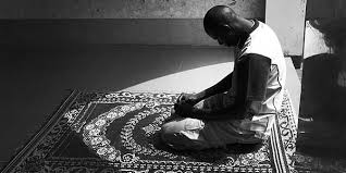 Pun nabi dalam salah satu hadistnya telah mengatakan bahwa kebersihan merupakan sebagian dibolehkan untuk menunda ghusl (mandi junub) sampai fajr, namun disarankan kepada suami dan. Belum Mandi Wajib Bolehkah Berdoa Dan Berzikir Inilah Com Mozaik