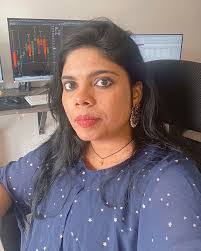 Vinaya Vasudevan's Instagram, Twitter & Facebook