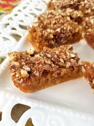 Easy Pecan Pie Bars All The Fabulous Flavor Of Pecan Pie In A Chewy Gooey Bar Recipe Made Easy With A Cake Mix Ba Pecan Pie Bars Pecan Recipes Pecan Pie
