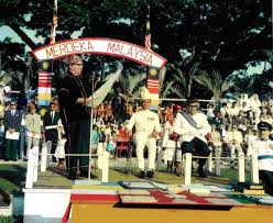 The most talked about articles on the subject of tun fuad stephens. North Borneo History On Twitter Happy 56th Birthday Malaysia That S Tun Muhammad Fuad Donald Stephens Sabah S First Chief Minister Dressed In The National Kadazan Costume And Sworn Into Office At The Malaysia