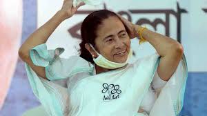 After a few rounds of counting, tmc is leading with 49.5% votes while bjp is second with 36.5% votes. 1pari7aafhww2m