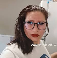 Profile for Carmen Cruz