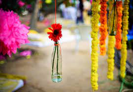 Madurai jasmine and indian garlands arrive every thursday. 5 Fundamentals Of South Indian Wedding Decorations