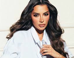 Maria Alejandra Robledo Projects :: Photos, videos, logos, illustrations  and branding :: Behance