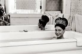 Before long, the two struck up a. Princess Margaret Bought Her Wedding Tiara The Adventurine
