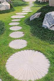 30 Creative Pathway Walkway Ideas For Your Garden Designs 2017 Garden Stepping Stones Stone Garden Paths Stone Pathway