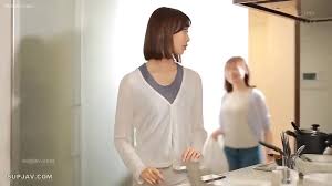 JUQ-083Sister-In-Laws Who Compete For My play Purunpurun