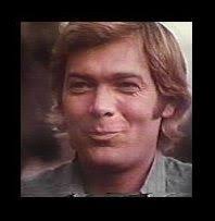 Who is Tom Simcox dating? Tom Simcox girlfriend, wife