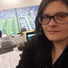 Julianne Phelps's Instagram, Twitter & Facebook