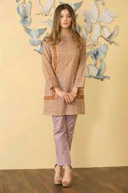 Pin By Shoki Ahmad On Casual Wear Simple Pakistani Dresses Stylish Dresses For Girls Sleeves Designs For Dresses