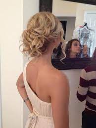 Blonde Prom Hair Twitter Jamiewarzel Prom Hair Low Messy Bun Mezuniyet Balosu Sac Stilleri Mezunlar Gunu Sac Modelleri Nedime Saci