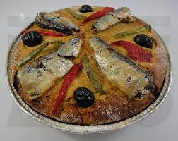 Aprenda como preparar deliciosas receitas com sardinha, um peixe que é rico em nutrientes e em para quem gosta de apreciar uma boa culinária, existem variadas receitas com sardinha, que vão. Broa De Sardinha O E Muitas Mais Iguarias Para A Festa Dos Santos Populares Em Www Docealto Pt Picture Of Doce Alto Porto Tripadvisor