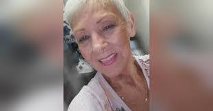 Rebecca Boling's Instagram, Twitter & Facebook