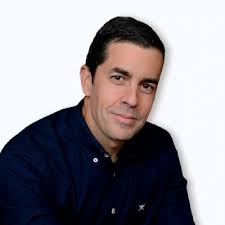 How to Manage Contracts More Efficiently and Save Money