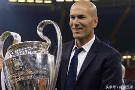 زين دين زيدان أسطورة كرة القدم الذي لن يتكرر (لاعب. Ø§Ù„Ø·Ø¨Ù‚Ø© Ù„ÙˆØ¨ÙŠØ² ØªØ´Ø§ØªØ±Ø¬ÙŠ Ø¯Ø¹Ø§ ÙƒØ¨Ø§Ø± Ø±ÙŠØ§Ù„ Ù…Ø¯Ø±ÙŠØ¯ Ø²ÙŠÙ† Ø§Ù„Ø¯ÙŠÙ† Ø²ÙŠØ¯Ø§Ù† Ù„Ø§Ø¹Ø¨ Ù…Ù† ÙØ¶Ù„Ùƒ Ù…Ø±Ø© Ø£Ø®Ø±Ù‰