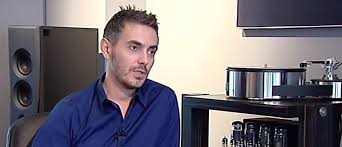 Η καταγωγή του είναι από την κερύνεια. Mixalhs Xatzhgiannhs Ant1 News