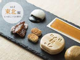 地元の食材をまっすぐ伝える東北銘菓 にっぽん いとお菓子 2 2017 02 08 青森県 おきな屋 そふとどらいふるーつ 1袋 486円 税込 山形県 乃し梅本舗 佐藤屋 乃し梅 1袋 540円 税込 岩手県 松栄堂 ごま摺り団子 8個入り 540