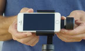 Unlike most camcorders, it incorporates a modular design, as it attaches camera gimbals to its base, which it uses to incorporate different file formats. Osmo Mobile Dji