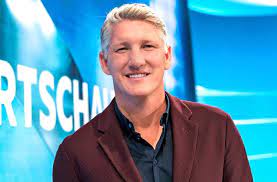 Kurz nach seinem rücktritt ist bereits klar, was bastian schweinsteiger in zukunft unter anderem tut: Fussball Im Tv Schweinsteiger Als Ard Experte