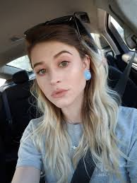 Katie Ducay's Instagram, Twitter & Facebook