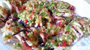 Sotong bakar pedas (spicy grilled squid). Pin On æµ·é²œ