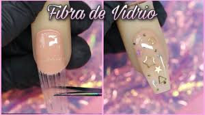 Para este estilo necesitas un esmalte de color rosado claro, que vas a aplicar sobre las uñas completamente, a excepción de la uña del dedo. Unas Efecto Flamas De Fuego Tendencia 2020 Youtube