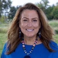 Nancy Whetstone's Instagram, Twitter & Facebook