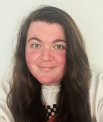 Lauren Groth's Instagram, Twitter & Facebook