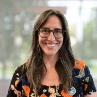 Lindsay Rawlings's Instagram, Twitter & Facebook