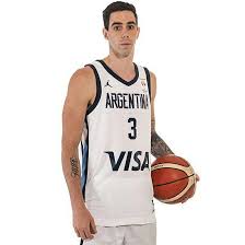 Lucas vildoza is the new signing of the knicks, confirms the company that represents him , reported the argentine basketball confederation on its social networks. Luca Vildoza Posts Facebook