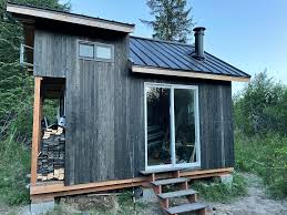 This cabin is 14×14 with a full loft and approximately 400 square feet of living space. Zfer6 Xytn Nvm