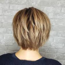 These blonde hairstyles we present range from icy silver to honey or caramel tones and fit all hair lenghts. Shorter Layered Brown Blonde Hairstyle Short Shag Hairstyles Thick Hair Styles Short Shag Haircuts