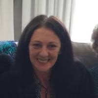 Sandy Williamson's Instagram, Twitter & Facebook