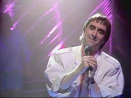 Chris De Burgh The Lady In Red 1986 Hq Audio Top Of The Pops Youtube