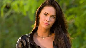 Megan denise fox (born may 16, 1986) is an american actress and model. Smi Megan Foks Vyjdet Zamuzh Za Molodogo Bojfrenda