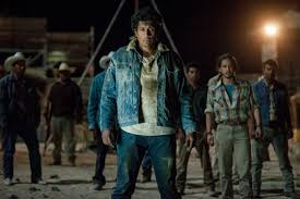 Mexico, tenoch huerta is married or single? Narcos Mexico Bild Tenoch Huerta 8 Von 24 Filmstarts De