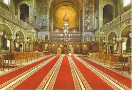 Trăim o situație delicată, în care cei mici, cei fără posibilități variate se vor con.frunta în toamnă cu imposibilitatea de a își continua școala de la distanță, pentru că da, vom sta din nou în casă, obligat. Monografie Parohia Sfantul Elefterie