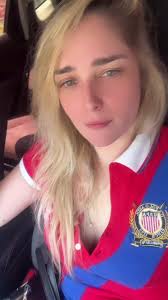 Priti: La Chica de los Ojos Verdes en El Salvador