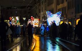 Wer entspannt und ohne parkplatzstress zum morgestraich nach basel möchte, sollte auf bus und bahn umsteigen. Basler Fasnacht 2020 Von Der Grunen Welle Erfasst Htr Ch