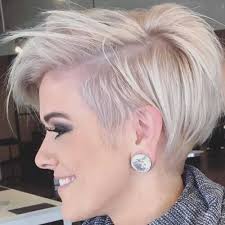 The cut is hacked practically straight crosswise over at the base yet angled just somewhat longer toward the front. 55 Alluring Ways To Sport Short Haircuts With Thick Hair Hair Motive Hair Motive