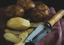 Ein gemüsemesser an der dicksten stelle ganz rein stechen. Kartoffeln Im Ofen Wie Lange Brauchen Kartoffeln Im Backrohr Kuchenfinder