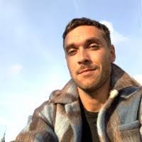 Julian Paul's Instagram, Twitter & Facebook