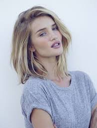 Beautiful Short Hair On Rosie Huntington Whiteley Hair Styles Long Hair Styles Lob Haircut