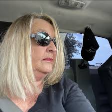 Does Twin Lakes still require a landline for broadband?