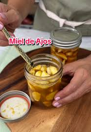 Miel de Ajos: Refuerza tu Sistema Inmune Naturalmente