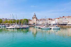 Avis bietet ihnen weltweit exzellenten service und ihren perfekten mietwagen. 10 Choses A Faire A La Rochelle En Une Journee A La Decouverte Des Joyaux De La Rochelle Guides Go