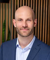 Wade Calvert's Instagram, Twitter & Facebook