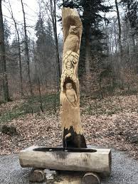 Fountain Of Wood Holzbrunnen Aussichtsturm Brunnen Parkplatz