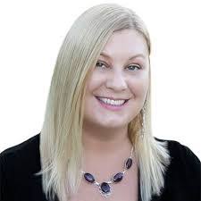 Misty Estes's Instagram, Twitter & Facebook